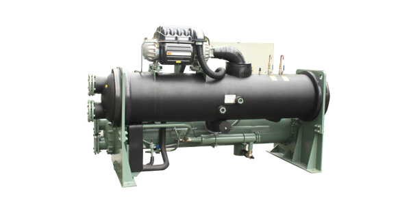 离心式水源热泵机组完善的油路系统，安全更可靠